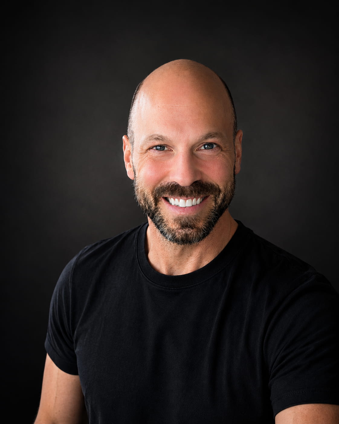 Dominic Guimond, founder of GESMOND — strategic business intelligence partner
